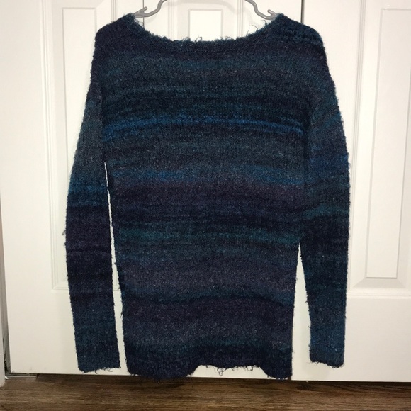 AE Sweater - Picture 2 of 4